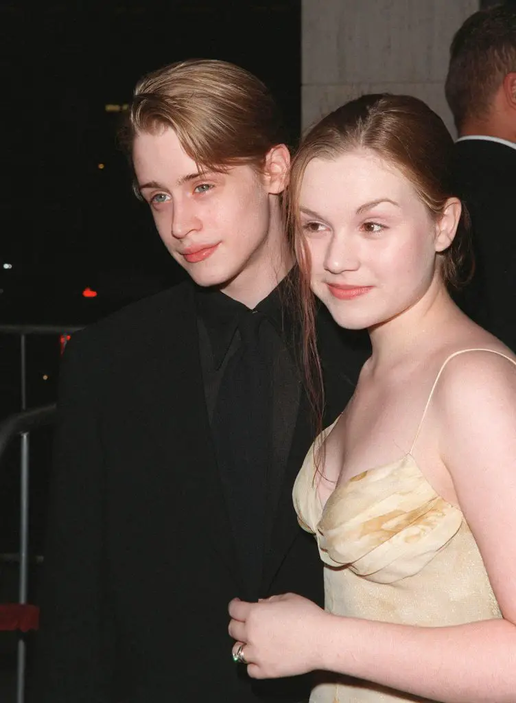 Macaulay Culkin and Rachel Miner. 