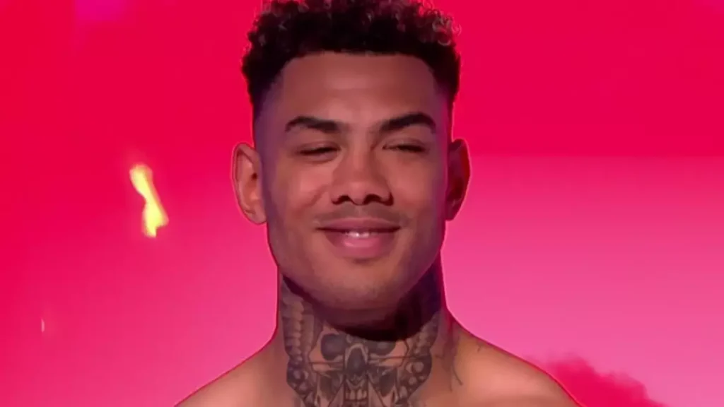 Jordan in Naked Attraction.