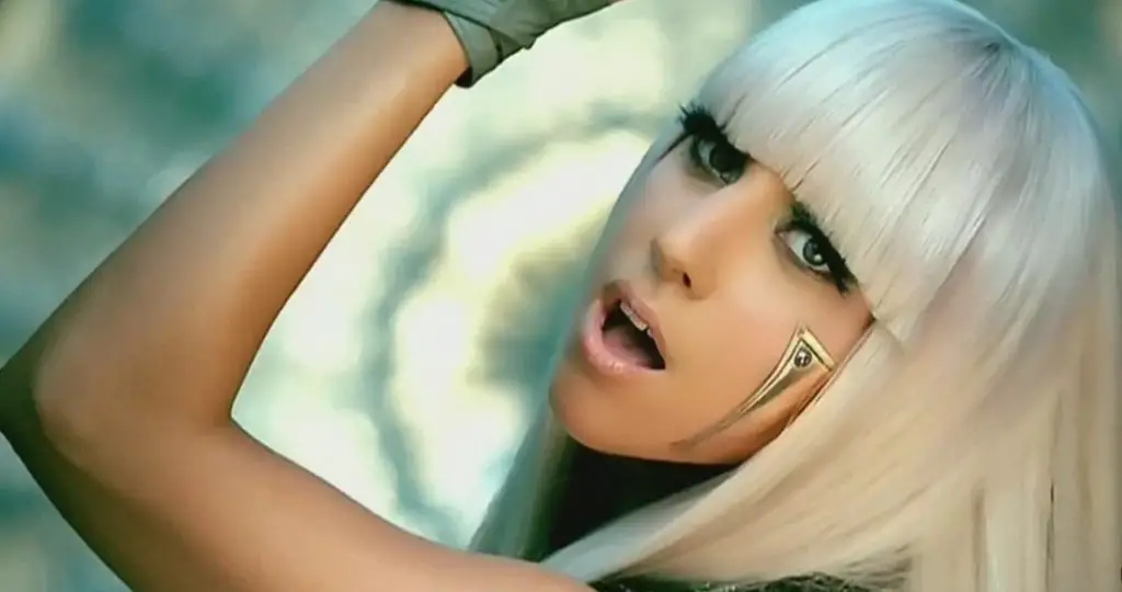 'Poker Face' music video