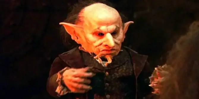 Verne Troyer as Griphook.