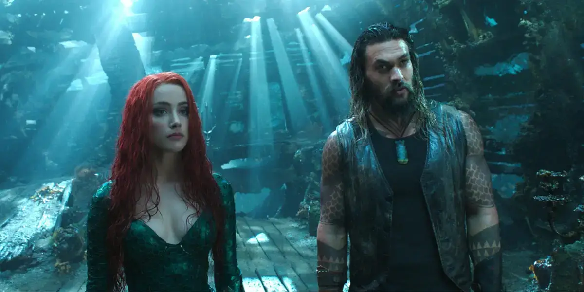 Amber Heard and Jason Momoa in Aquaman. 