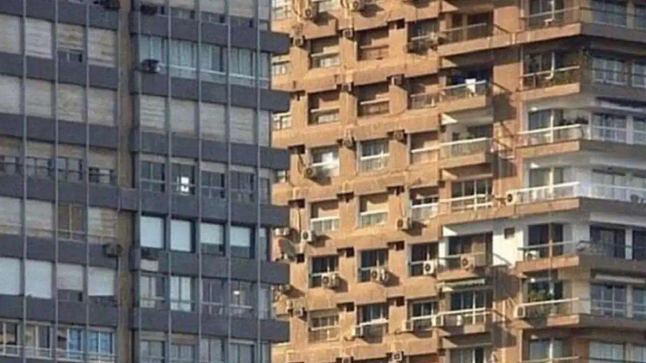 People are struggling to work out which building is closer in a confusing photo.