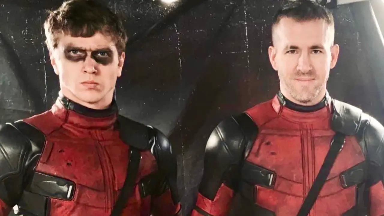 Ryan Reynolds' Deadpool stunt double has appeared in an image with the star - but everyone was distracted by his giant bulge!