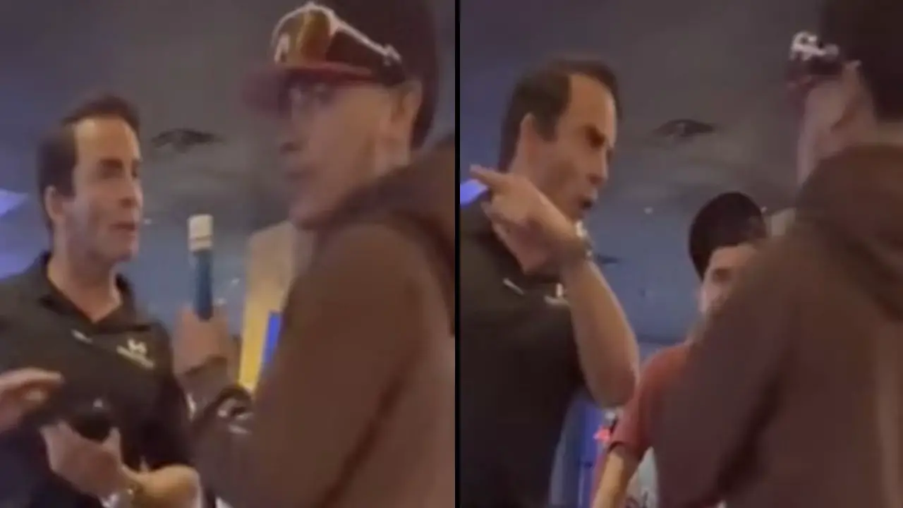 A TikTok of a manager refusing to let customers leave without tipping their waitress has sparked a fierce debate...