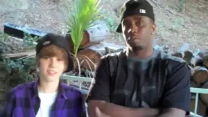 A 'creepy' video of Sean 'Diddy' Combs and 15-year-old Justin Bieber has left the internet feeling uncomfortable.