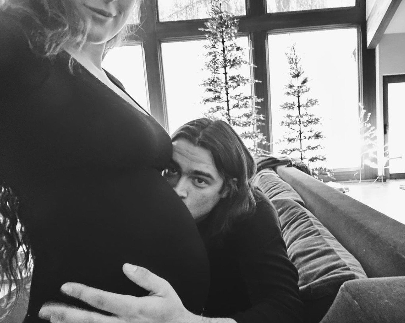 Rumer Willis with her pregnancy bump. 