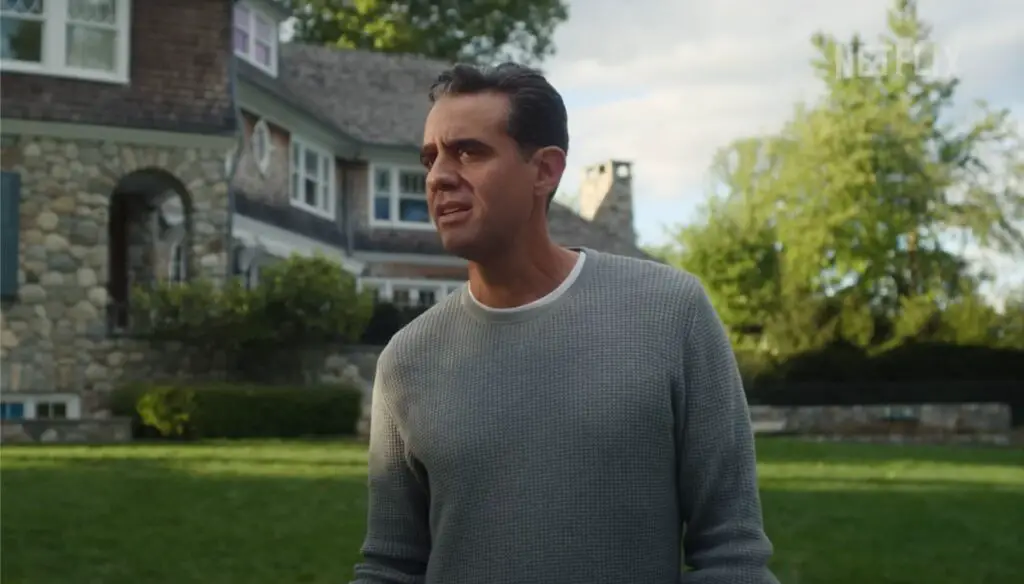 Dean Brannock (Bobby Cannavale) The Watcher