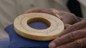 Antiques Roadshow ivory bangle. 