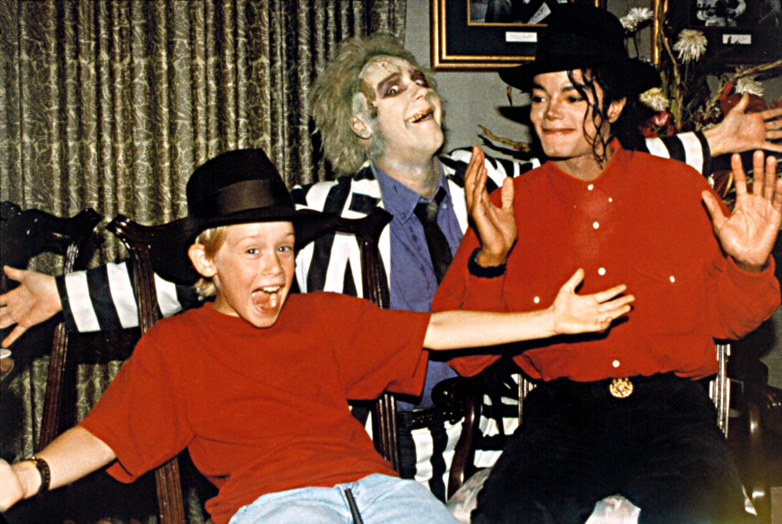 Macaulay Culkin and Michael Jackson. 