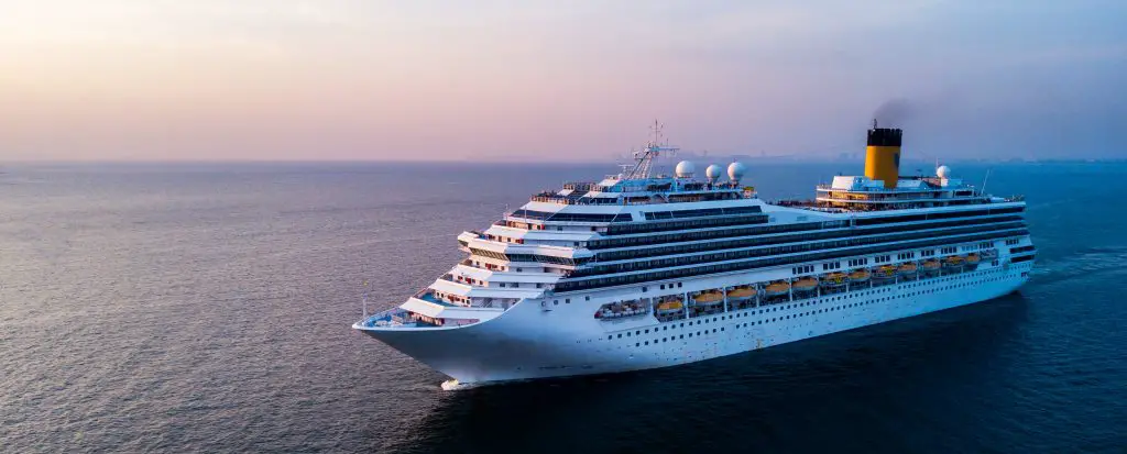Cruise Ship