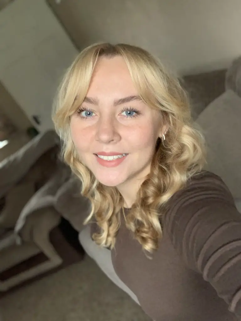 Tia-Leigh Streamer