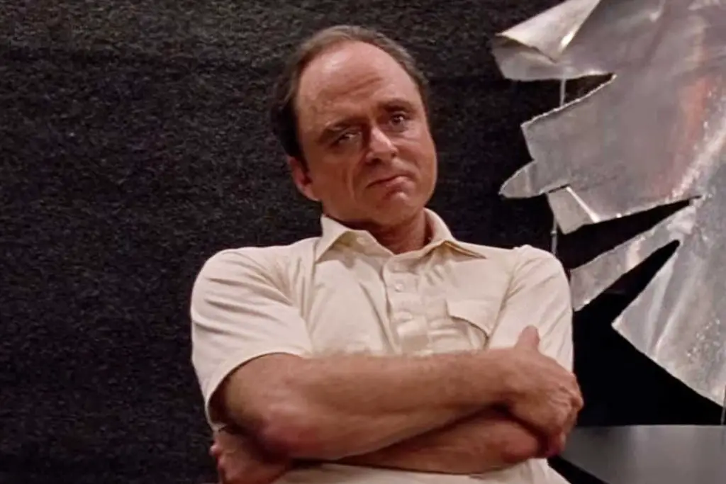 Harris Yulin in Scarface.