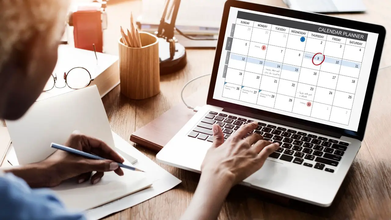 Calendar on laptop