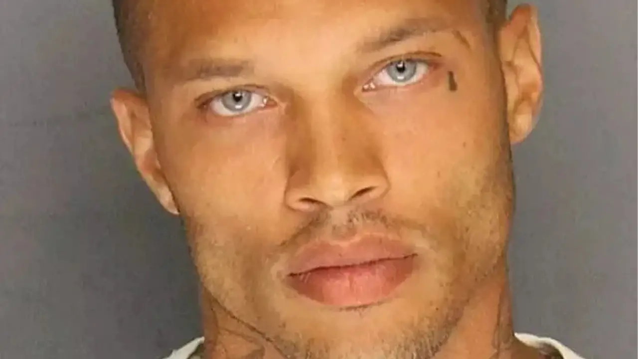 People have been left shocked by what the 'world's hottest felon' looks like now.