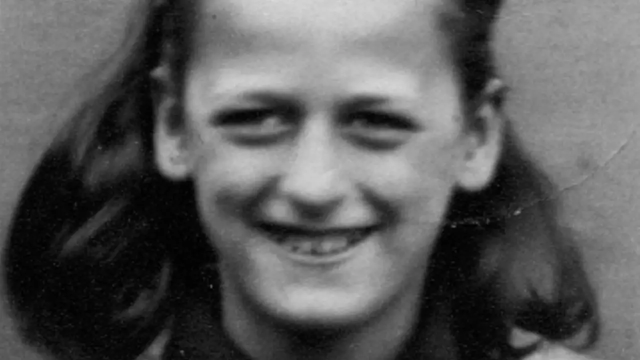 It’s almost impossible to believe, but the girl in this photo grew up to become Myra Hindley, one of the most evil serial killers in history.