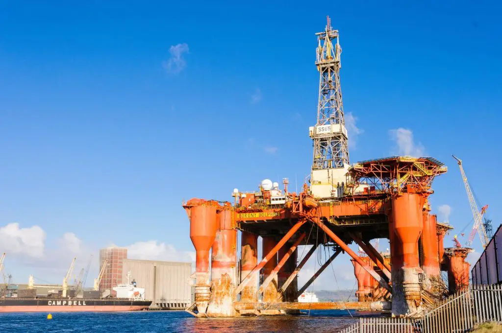 Oil rig