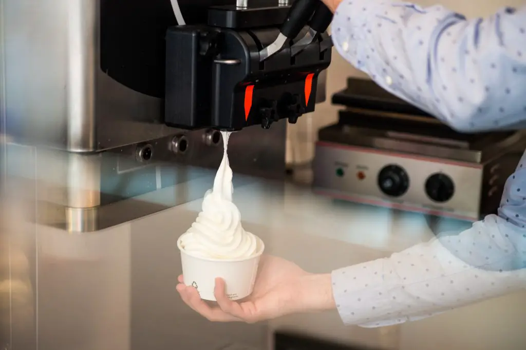 Soft serve ice cream