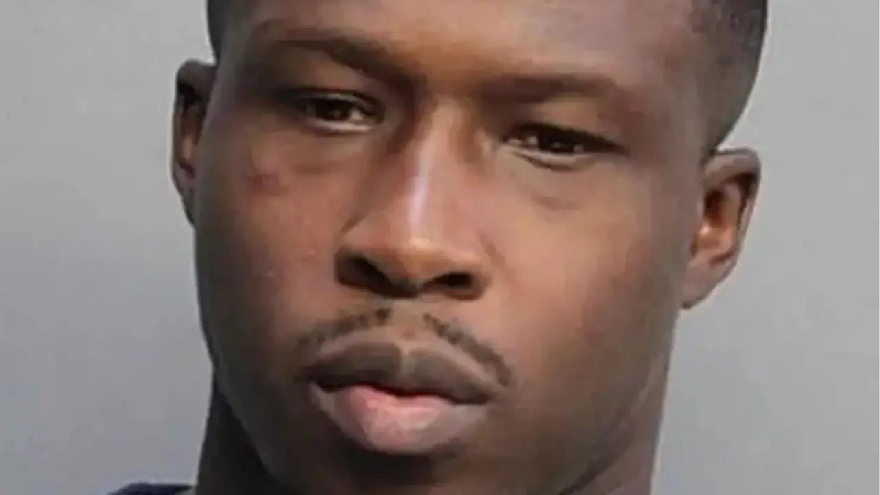 Man Issues Wild Six-Word Statement After Pooping In Courtroom And Throwing It At Judge