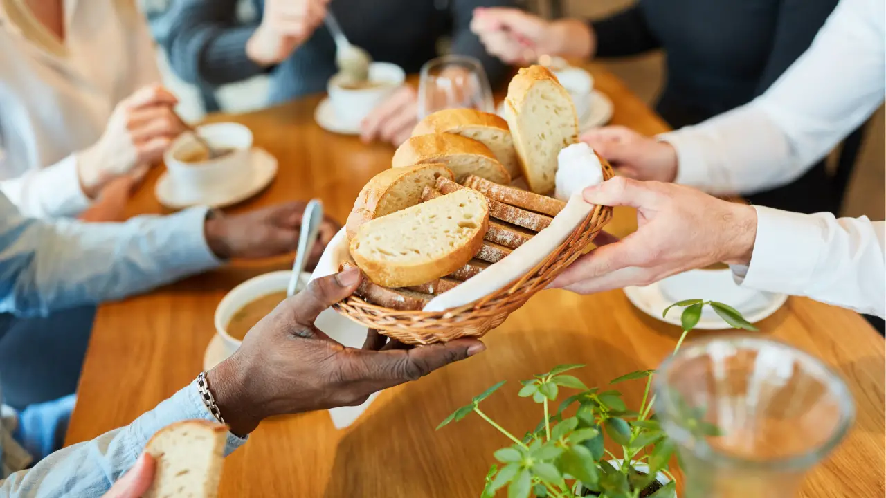 Man Explains The Real Reason Why Restaurants Give Out Free Bread At The Start Of Meal
